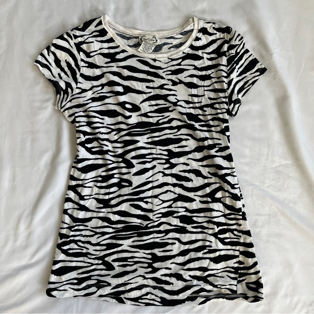 Vintage Y2K Next Era zebra print shirt